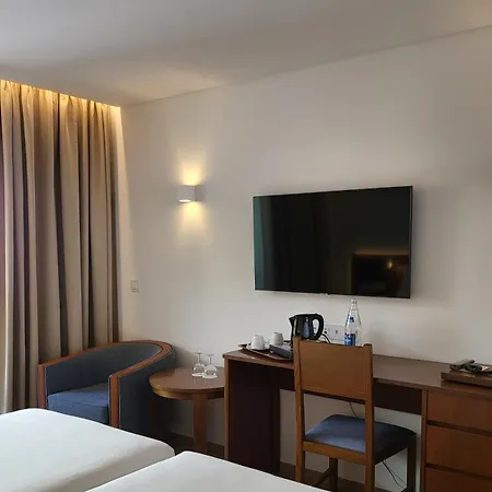 Ξενοδοχείο Roca Mar 4*