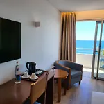 Roca Mar Hotel