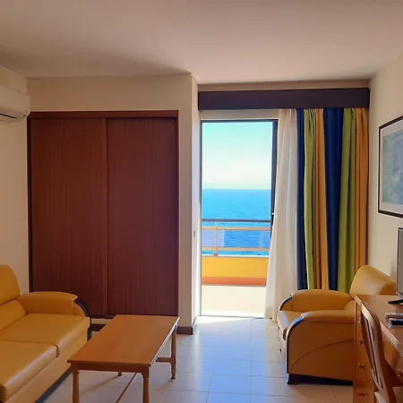 Hotel Roca Mar