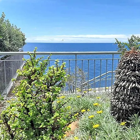 Roca Mar فندق كانيكو